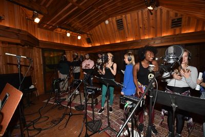 Ashley Elizabeth Hale, Alicia Albright, Aisha Jackson, Lauren Nicole Chapman, Kristin Photo