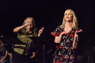 Charlotte Moore, Laura Larson.
Geordie Brown & Belinda Hart's Could I Have This Dance Photo