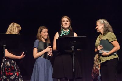 Laura Larson, Rebecca McCauley, Ellen Denny, Charlotte Moore.
Geordie Brown & Belinda Photo
