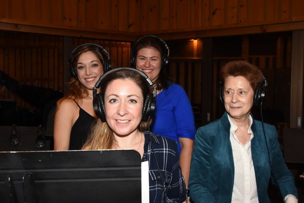 Exclusive Photo Coverage: All Is Calm as THE PHANTOM OF THE OPERA Cast Records for Carols for a Cure! — photo 14 of 32