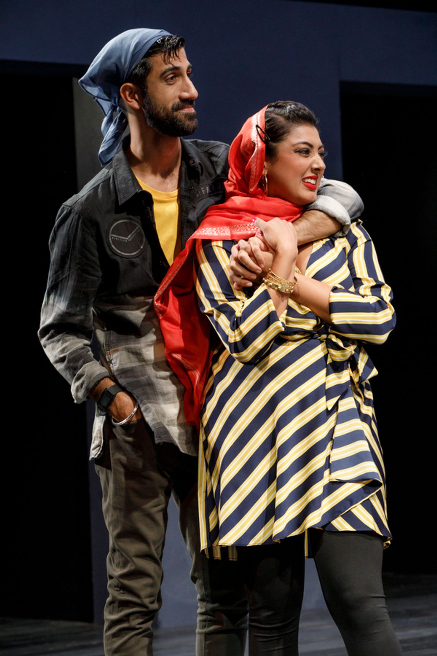 Photo Flash: First Look at MTC's INDIA PALE ALE  Image