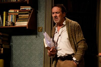 Robert Lindsay Photo