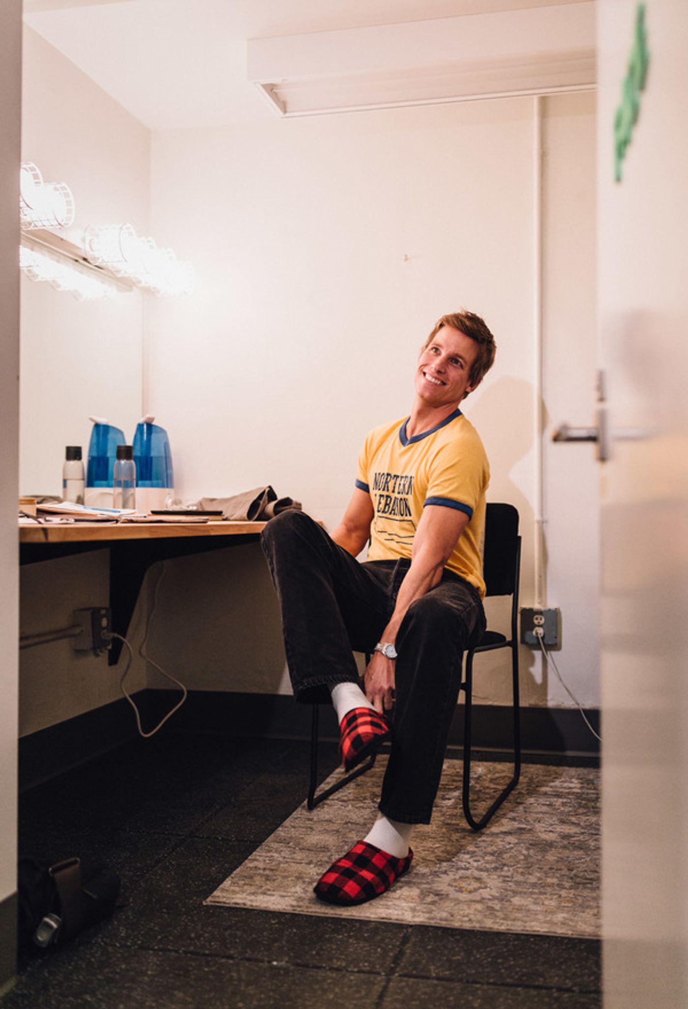 Photo Flash: Backstage at the First Preview of TORCH SONG on Broadway!  Image