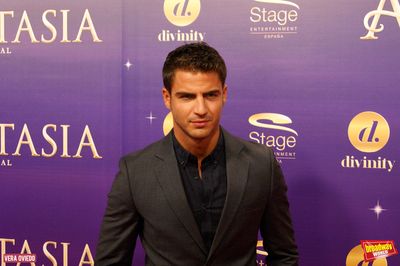 Maxi Iglesias Photo