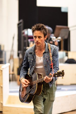 Reeve Carney Photo
