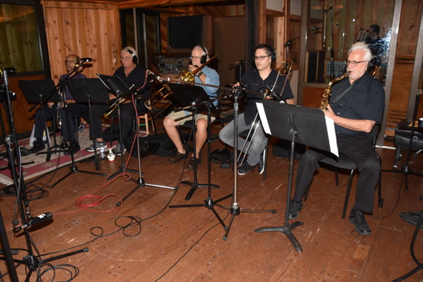 Exclusive Photo Coverage: CHICAGO Cast Gets Jazzy for Carols For A Cure! Exclusive Photo Coverage: CHICAGO Cast Gets Jazzy for Carols For A Cure! Image