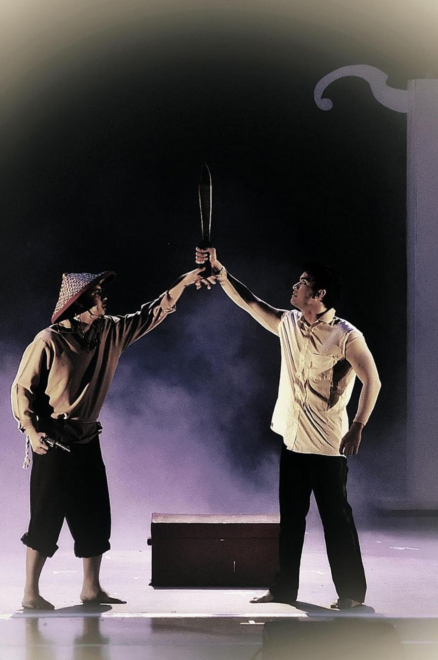 BAKWIT BOYS' Vance Larena Goes Back To His Theater Roots  Image