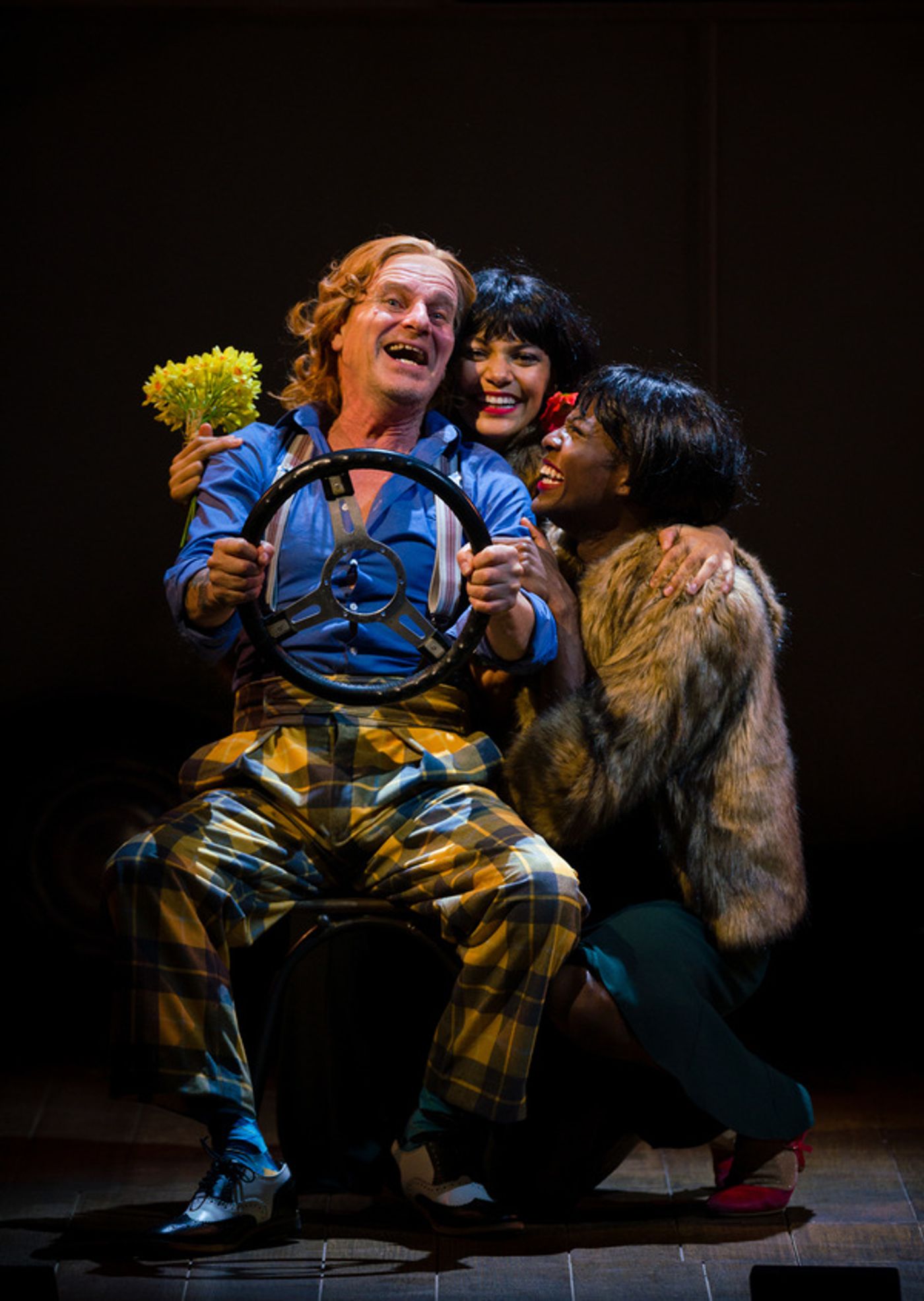 Photo Flash: First Look at WISE CHILIDREN at The Old Vic  Image