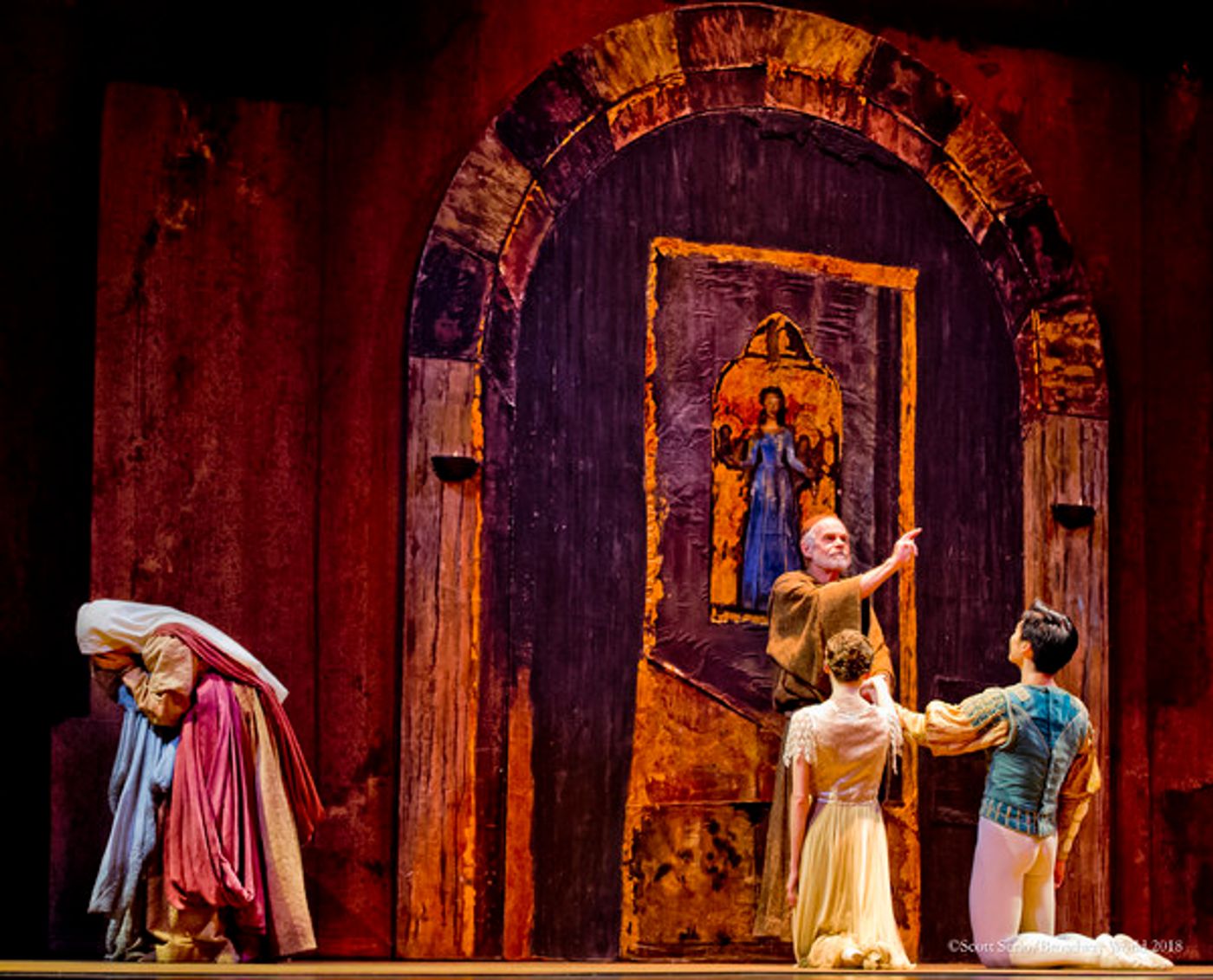 BWW Exclusive: ROMEO & JULIET at Academy Of Music in Philadelphia  Image