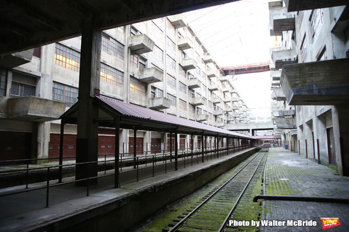 Photo Coverage: Anita Durst and Leah Lane Host ChaShaMa's 'Open Studios' Opening Night Reception  Image