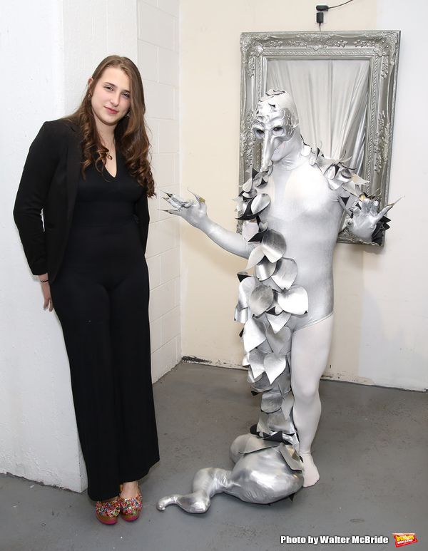 Leah Lane and performing artist  Photo