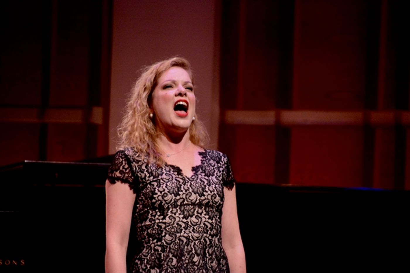 Photo Coverage: Kelli Barrett, Lisa Howard, and More at the 17th Annual BROADWAY UNPLUGGED Concert  Image