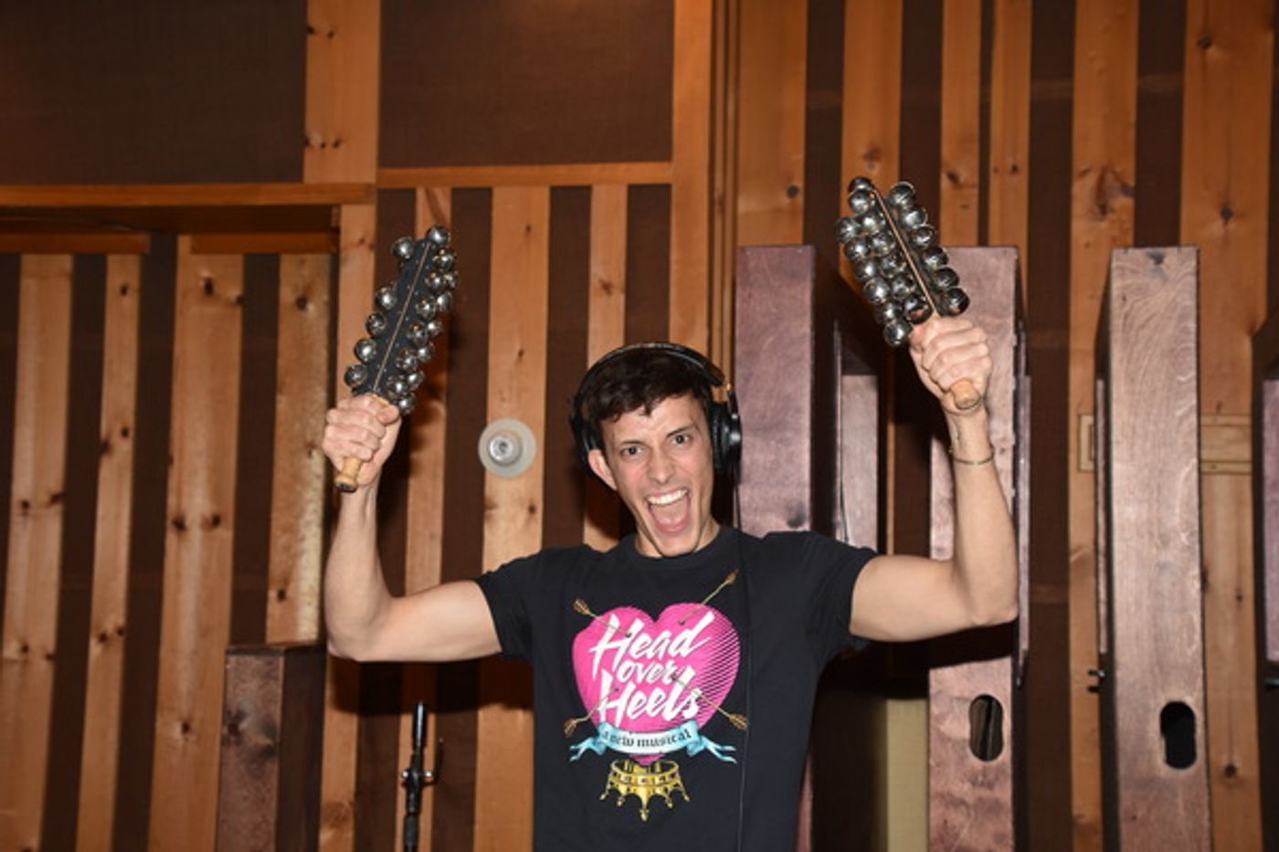 Exclusive Photo Coverage: HEAD OVER HEELS Cast Goes Head Over Holidays for Carols For A Cure!  Image