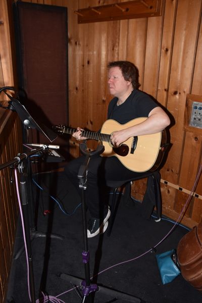 Matt Beck (Guitar) Photo