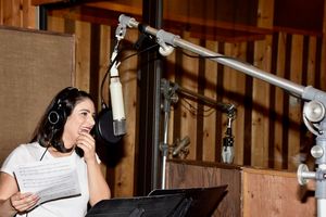 Gianna Yanelli @ BroadwayWorld Gianna Yanelli Photo