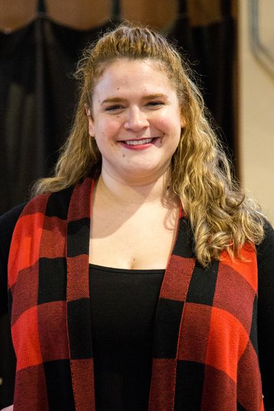 Bonnie Milligan Photo