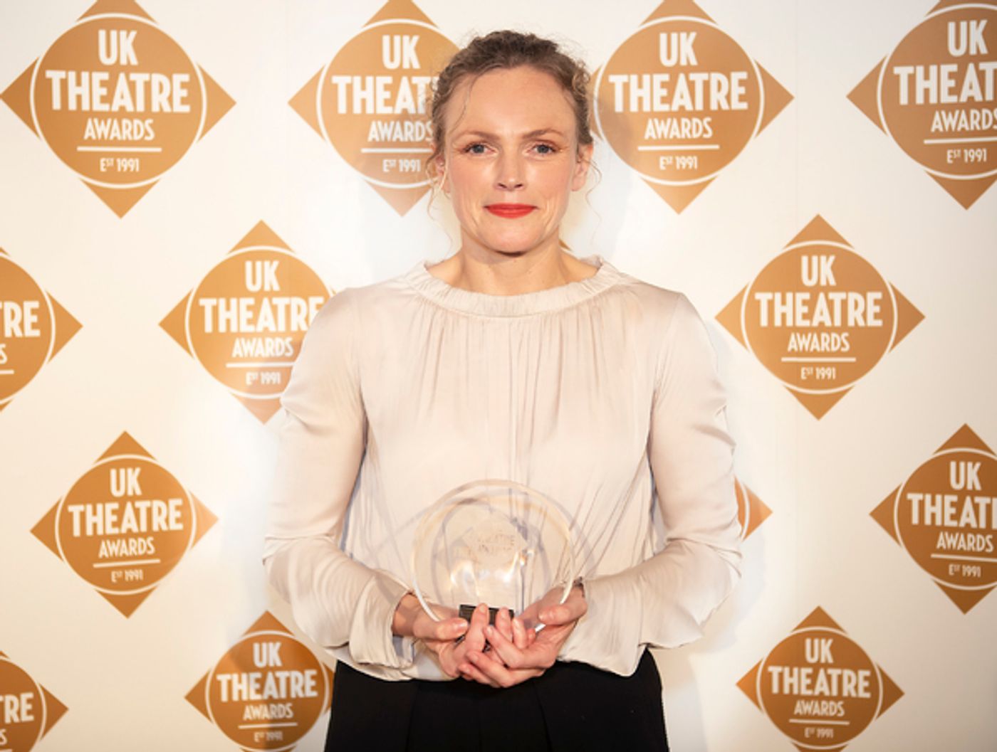 Photo Flash: A Look Inside the 2018 UK Theatre Awards  Image