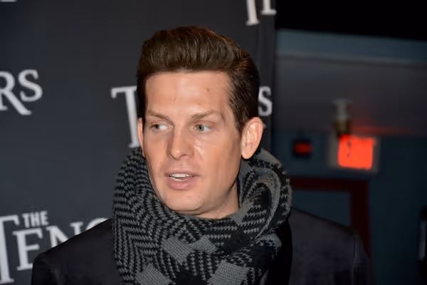 Clifton Murray Photo