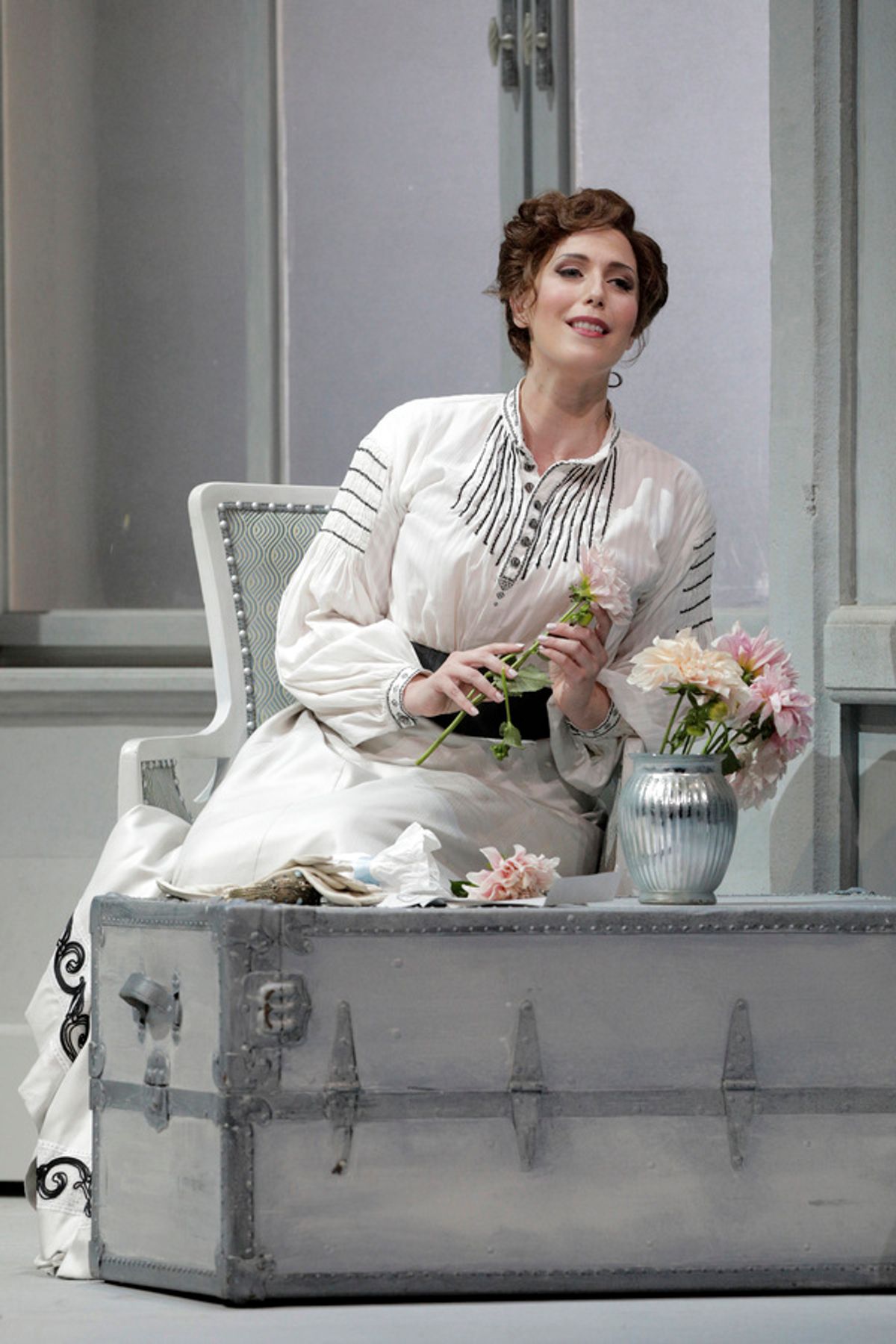 Ellie Dehn in the title role at 