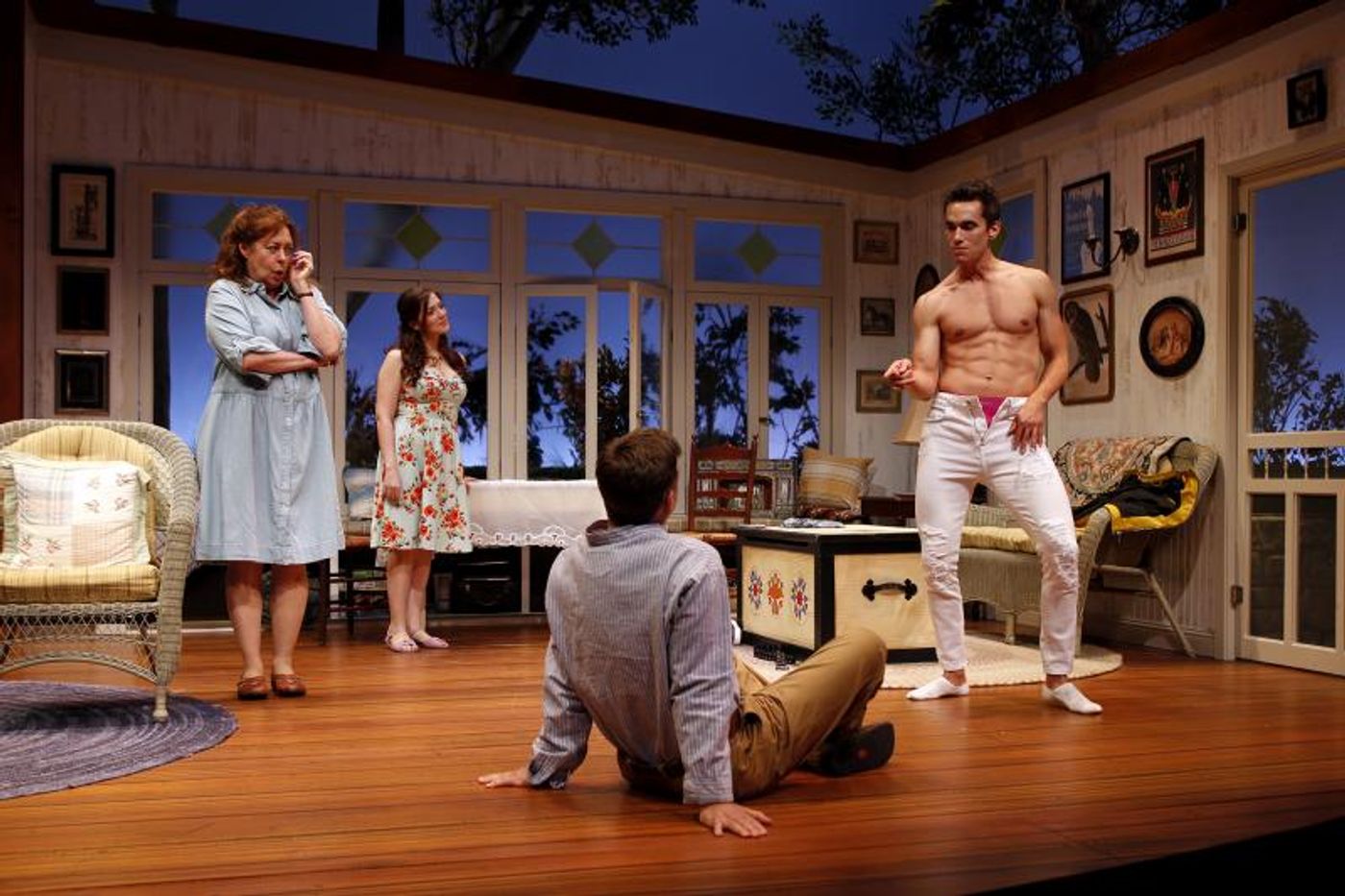 Review: VANYA AND SONIA AND MASHA AND SPIKE Brings Sibling Hilarity to South Coast Repertory  Image