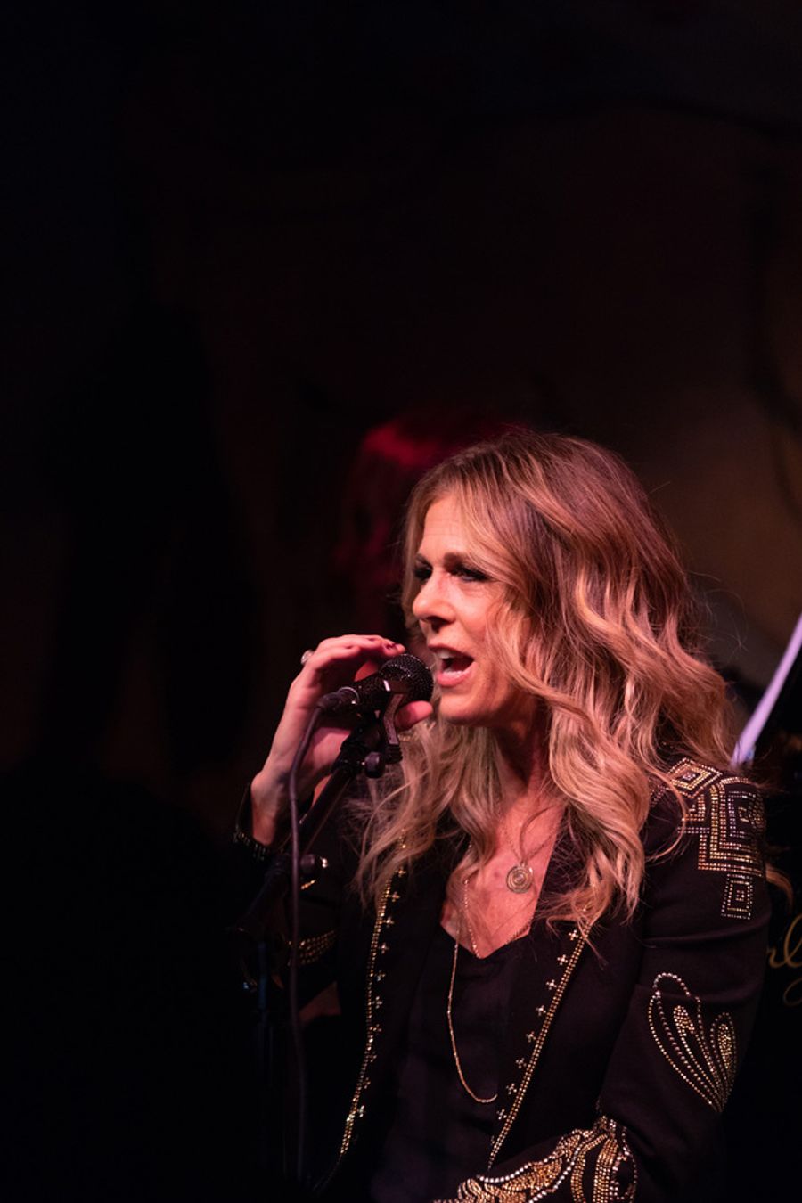 Photo Flash: Rita Wilson Croons at Cafe Carlyle Image