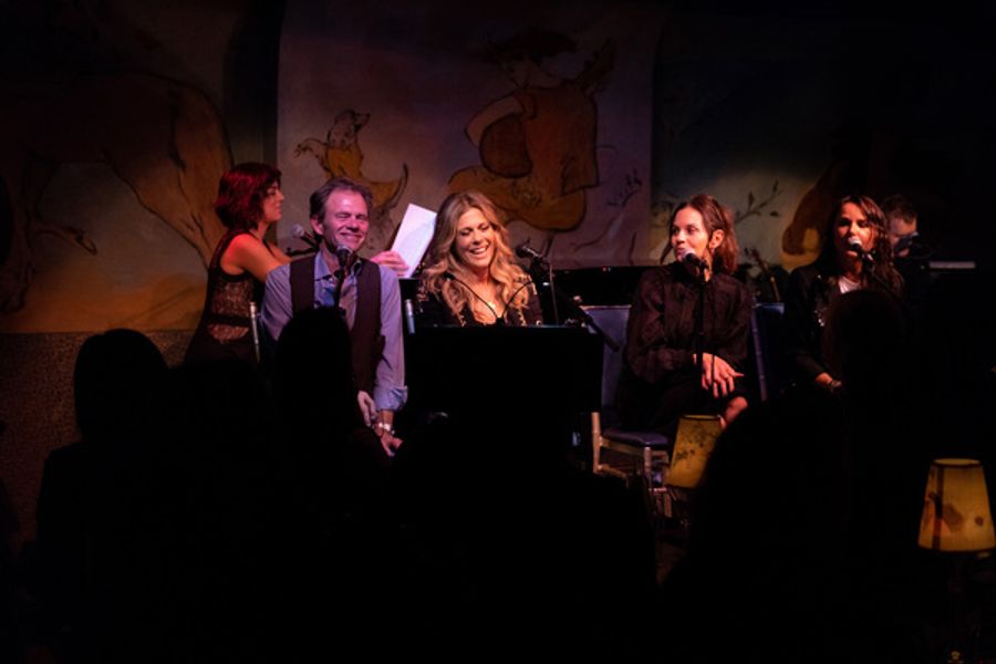 Photo Flash: Rita Wilson Croons at Cafe Carlyle Image