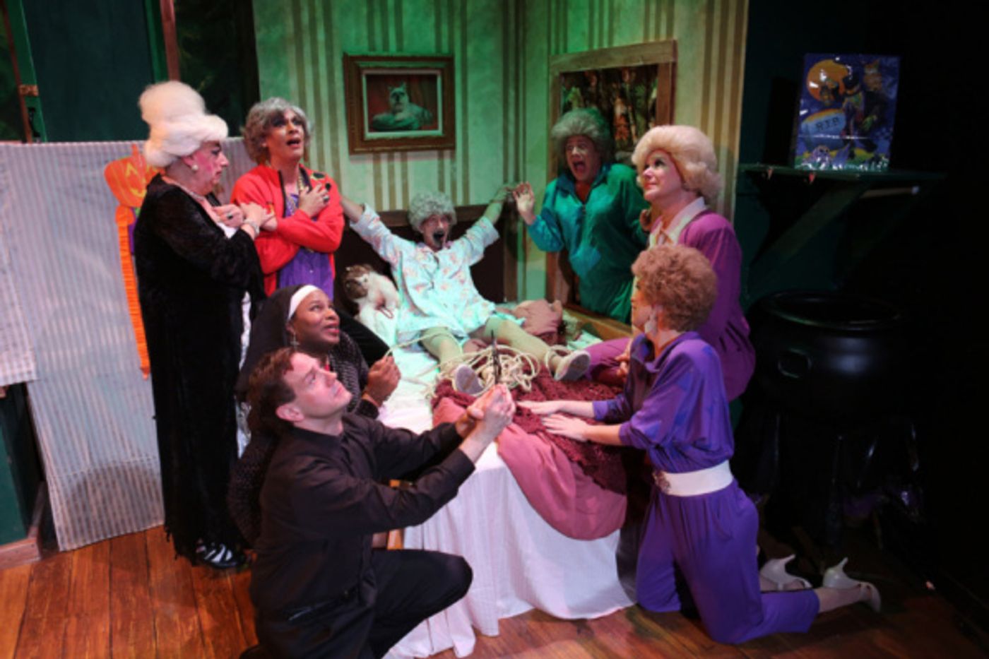 Photo Flash: Inside Hell In A Handbag's THE GOLDEN GIRLS: BEA AFRAID! - The Halloween Edition  Image