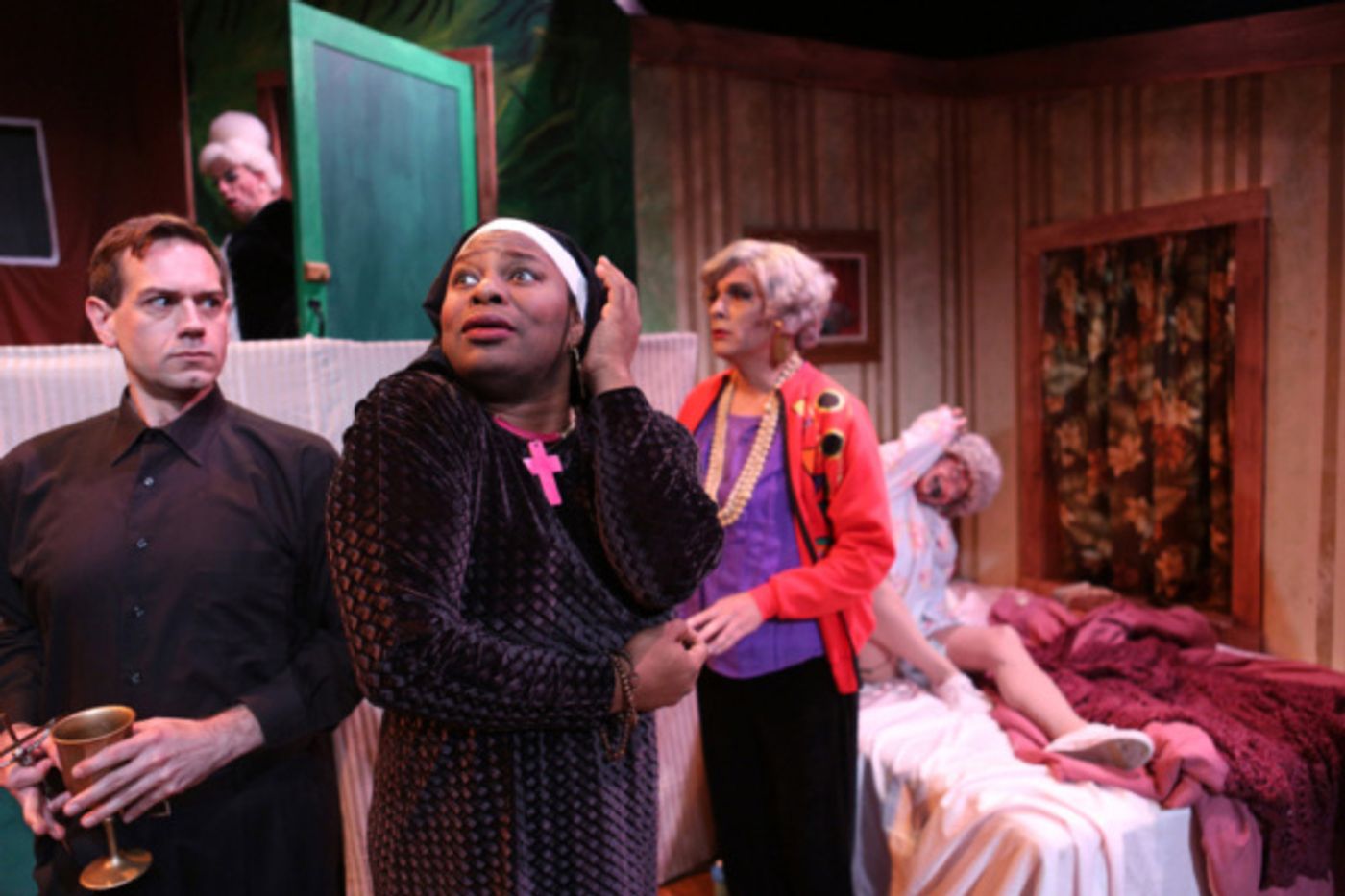 Photo Flash: Inside Hell In A Handbag's THE GOLDEN GIRLS: BEA AFRAID! - The Halloween Edition  Image