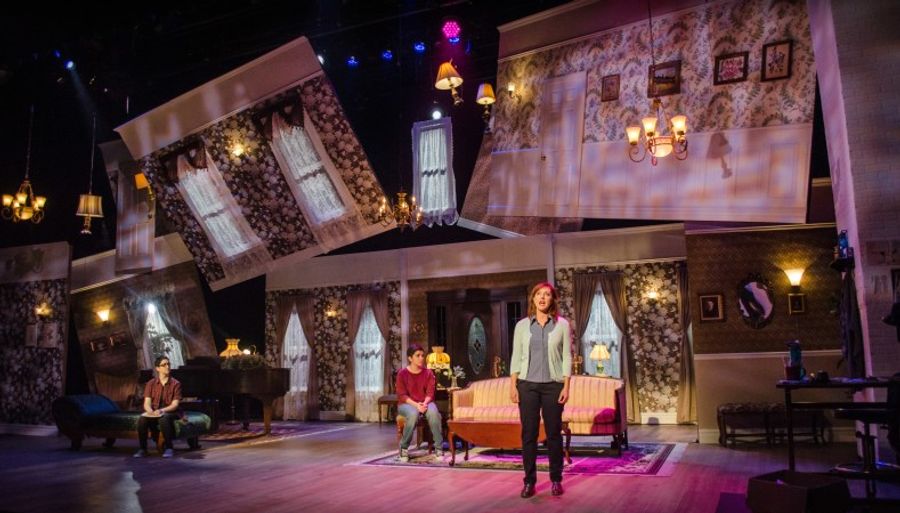 Review: FUN HOME at White Plains Performing Arts Center  Image