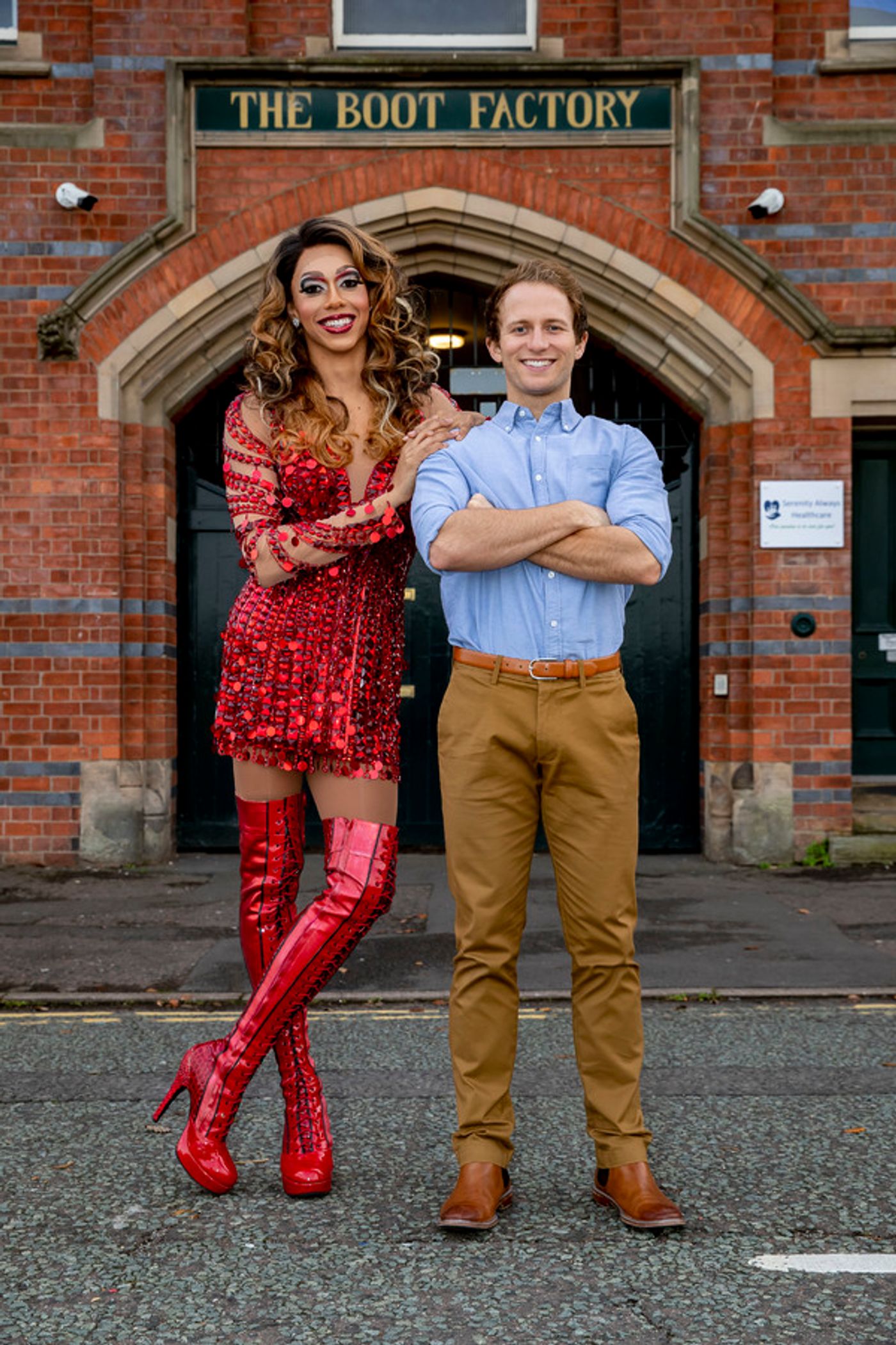 Photo Flash: KINKY BOOTS Cast Visits Wolverhampton's original Boot Factory  Image
