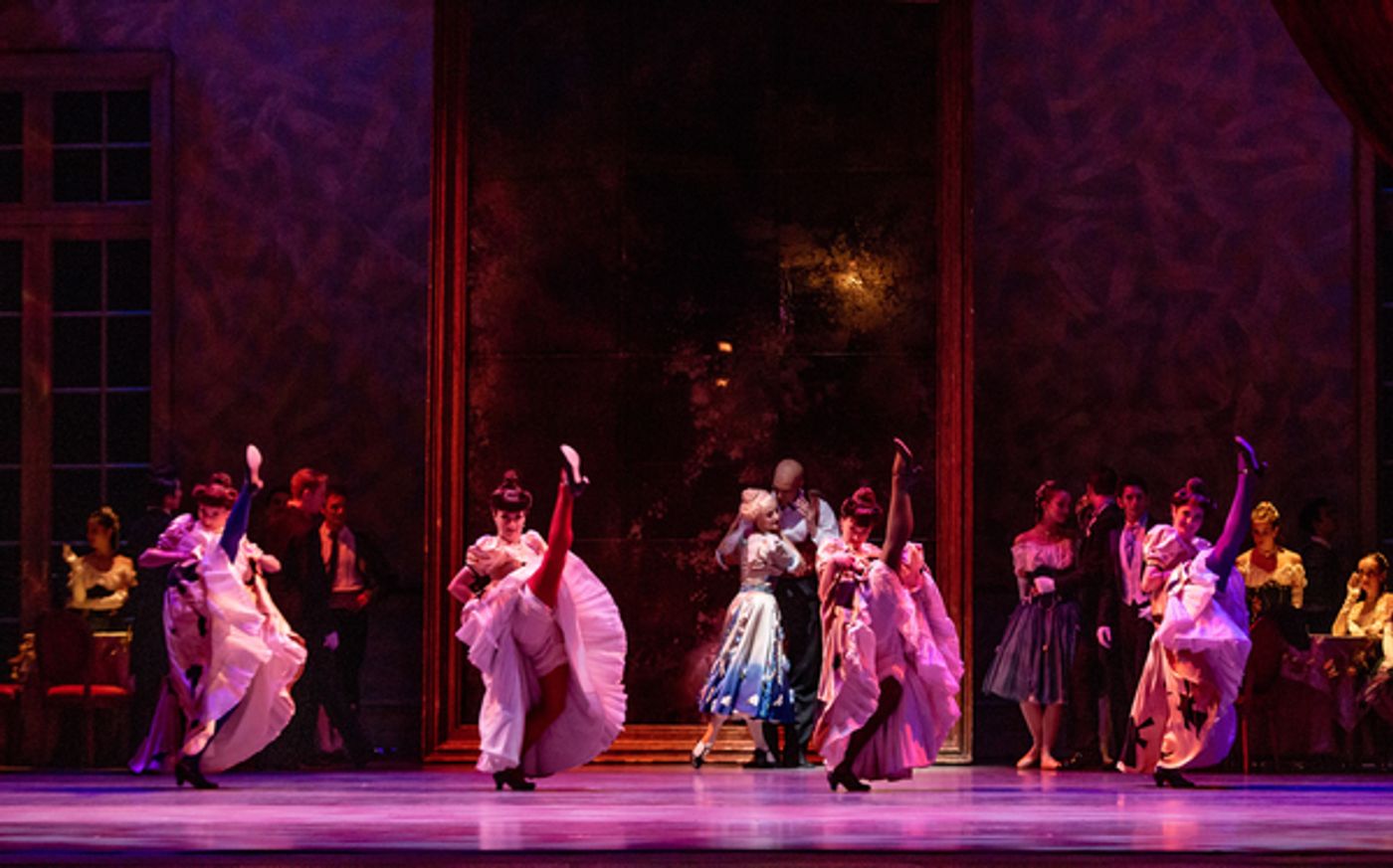 Photo Flash: First Look at Joffrey Ballet's SWAN LAKE  Image
