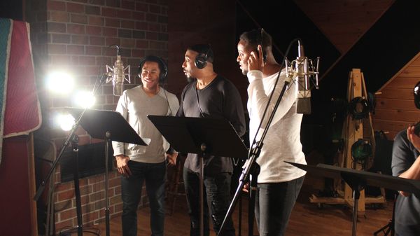 Exclusive Photo Coverage: ONCE ON THIS ISLAND Cast Decks the Halls for Carols For A Cure! — photo 3 of 10