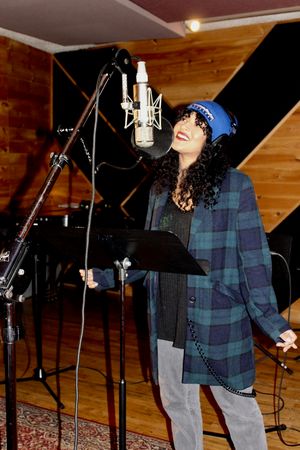 Ximone Rose (Photo Courtesy of Lynn Pinto) @ BroadwayWorld Ximone Rose (Photo Courtesy of Lynn Pinto) Photo