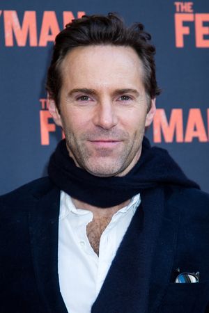 Alessandro Nivola Photo