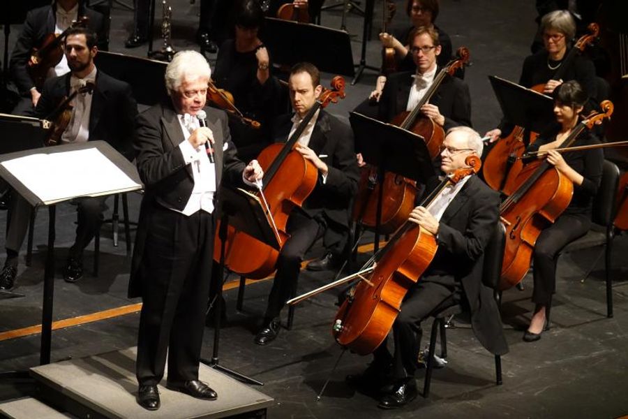 Review: Charlotte Symphony's ROYAL CELEBRATION Delivers Brassy, Breathtaking Music Image