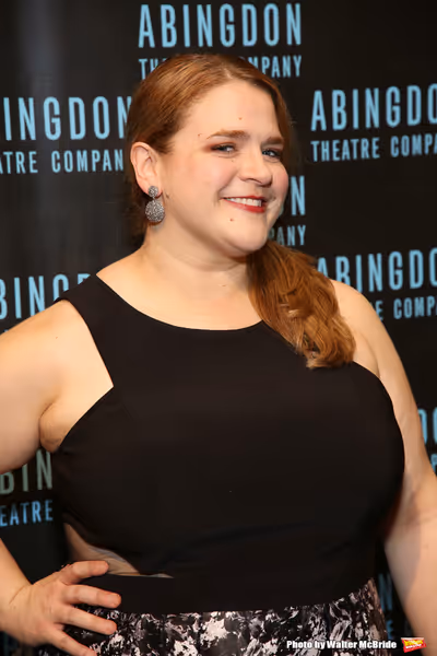 Bonnie Milligan Photo