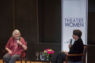 Acclaimed actor Lois Smith speaking with award-winning Drama Critic Linda Winer

Phot Photo