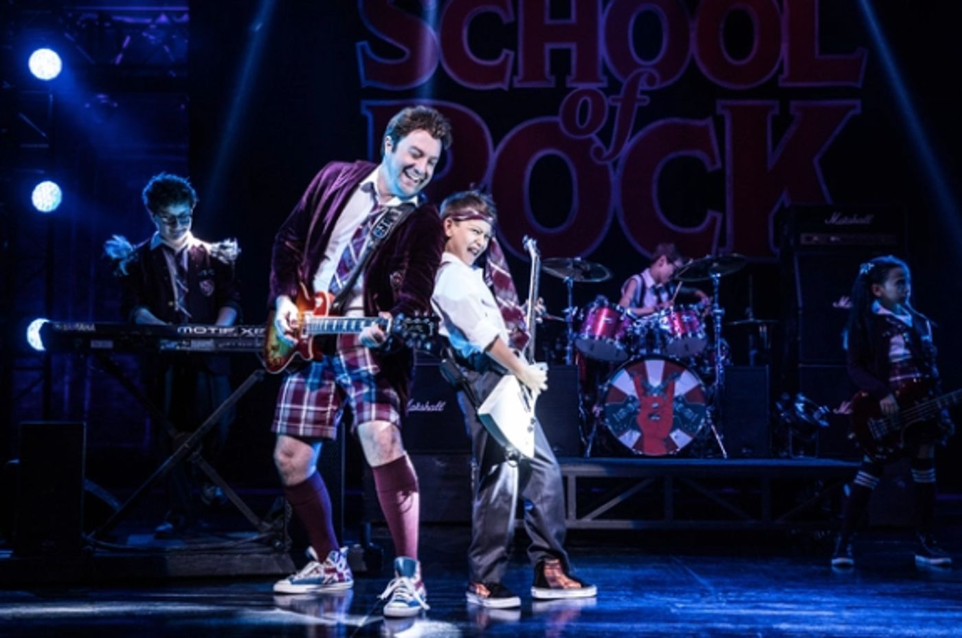 Wake Up With BWW 10/24: FUNNY GIRL Revival Details, Glimpse at MARY POPPINS RETURNS, and More! Wake Up With BWW 10/24: FUNNY GIRL Revival Details, Glimpse at MARY POPPINS RETURNS, and More! Image