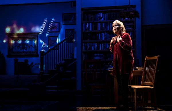 Linda Gehringer Photo