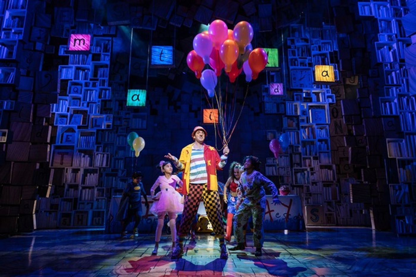 Photo Flash: First Look at Hayden Tee, Gina Beck, and the New Cast of Royal Shakespeare Company's MATILDA  Image