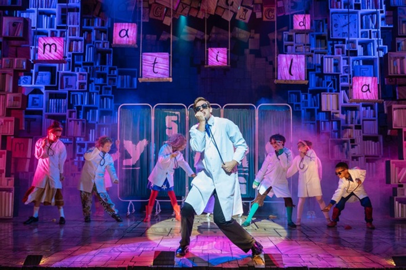 Photo Flash: First Look at Hayden Tee, Gina Beck, and the New Cast of Royal Shakespeare Company's MATILDA  Image