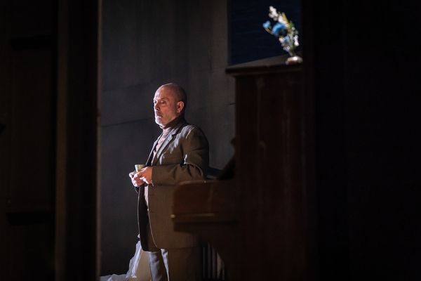 Keith Allen  Photo