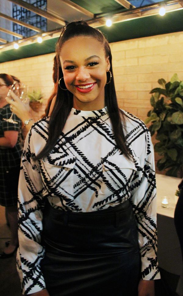 Nia Sioux Photo