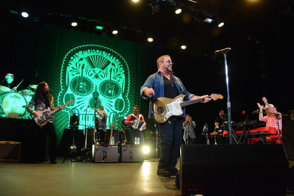 Paul Deakin, Eddie Perez, Ed Friedland, Michael Guerra, Raul Malo, Lorenzo Molina Rui Photo