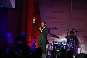 Leslie Odom, Jr. @ BroadwayWorld Leslie Odom, Jr. Photo