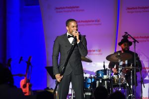 Leslie Odom, Jr. @ BroadwayWorld Leslie Odom, Jr. Photo