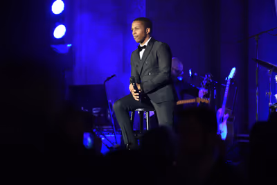 Leslie Odom, Jr. Photo