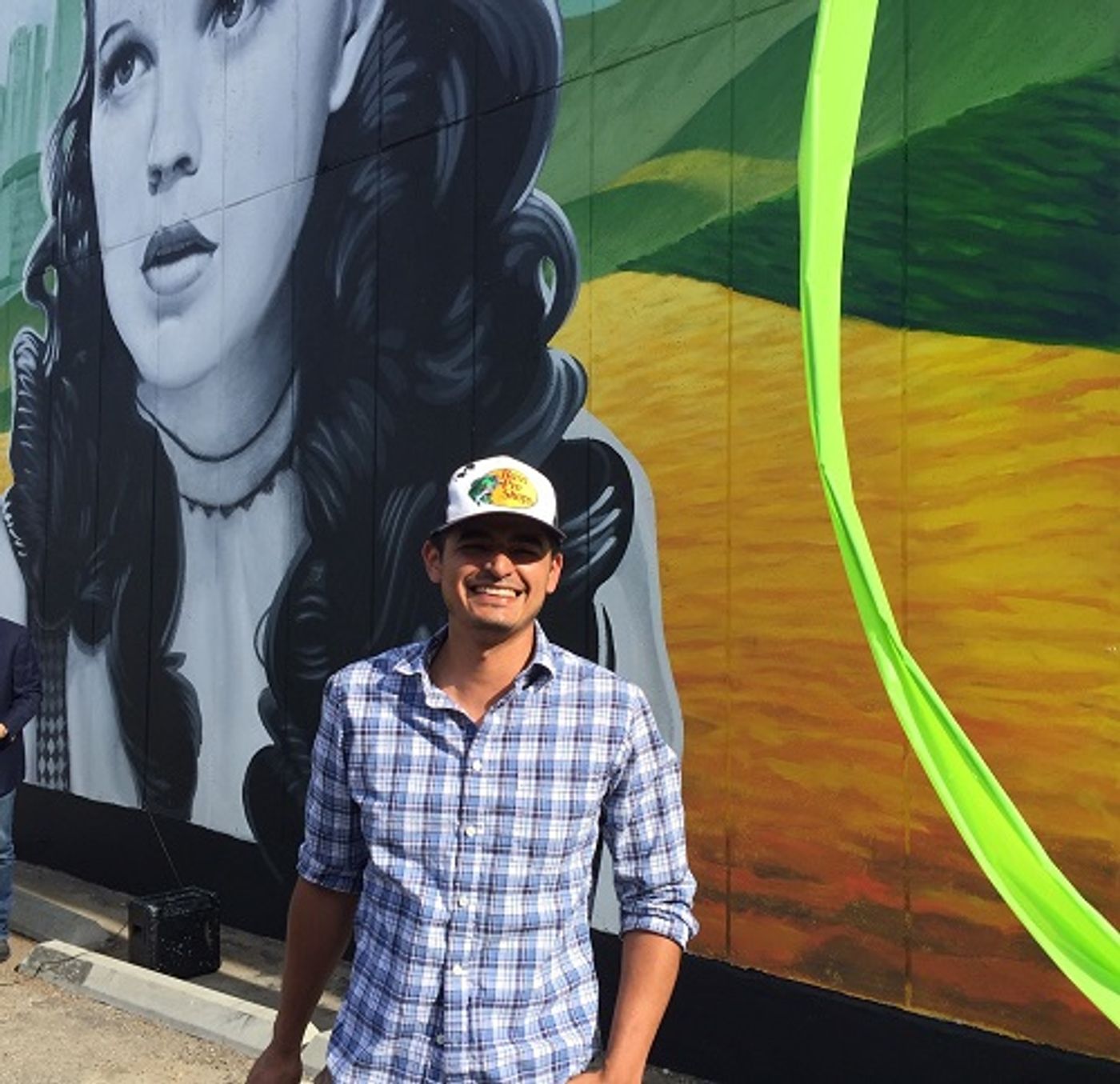 Theatre West and Artist Levi Ponce Celebrate Judy Garland in New Mural  Image