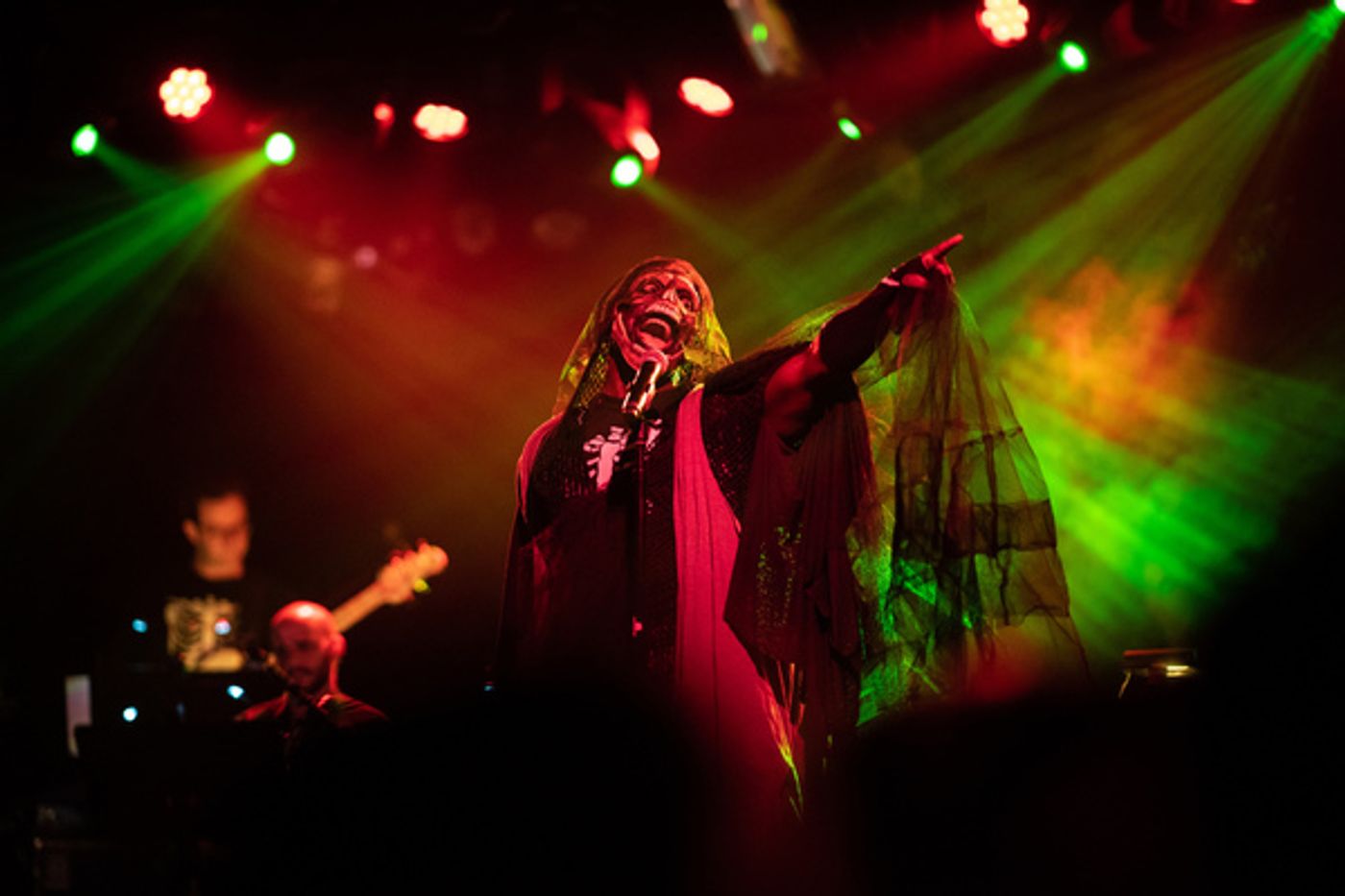 Photo Flash: The Witch Is Back! Go Inside I PUT A SPELL ON YOU: THE RETURN OF THE SANDERSON SISTERS Photo Flash: The Witch Is Back! Go Inside I PUT A SPELL ON YOU: THE RETURN OF THE SANDERSON SISTERS Image