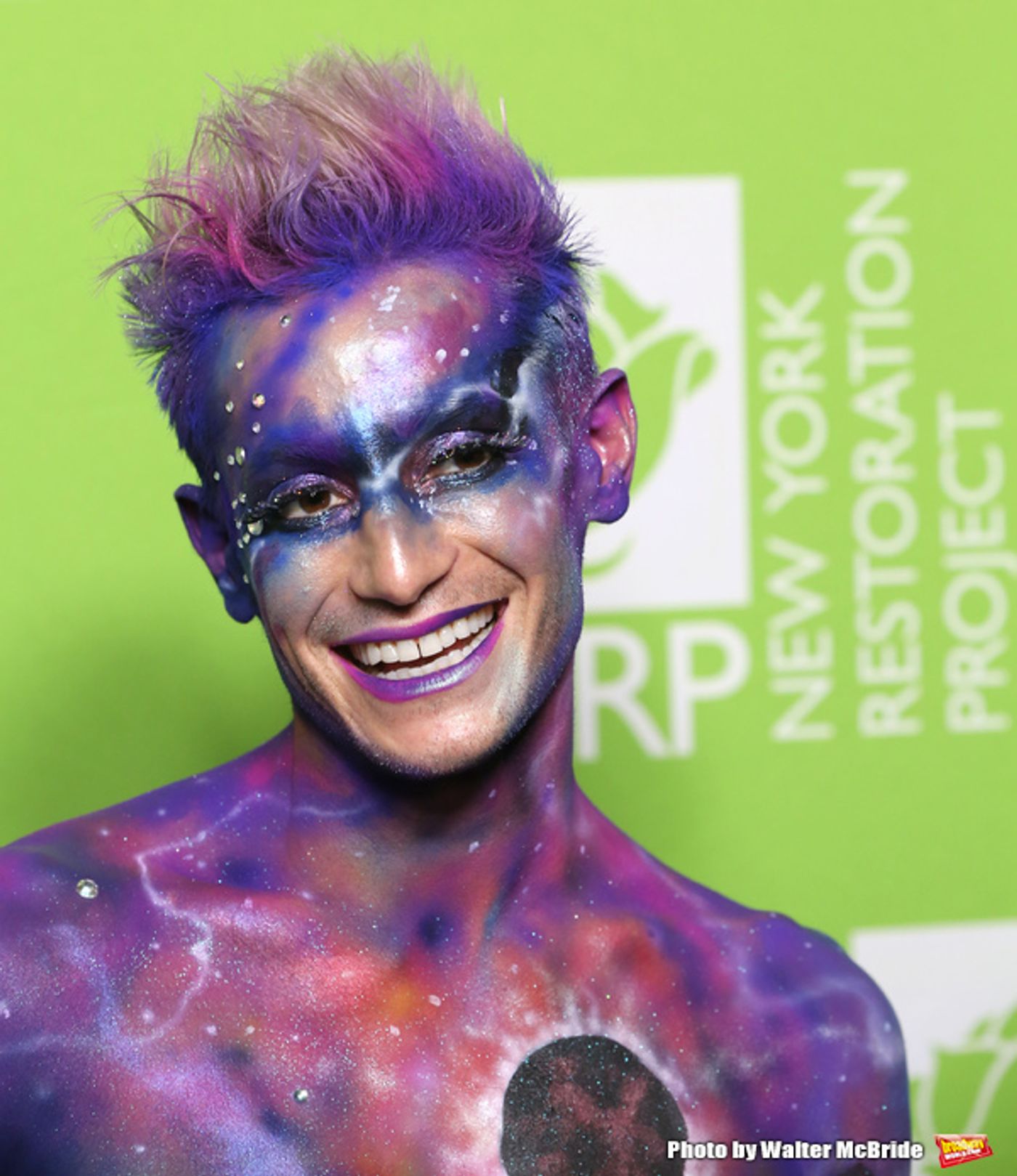 Photo Coverage: Inside Bette Midler's Annual HULAWEEN - 'In the Cosmos'  Image